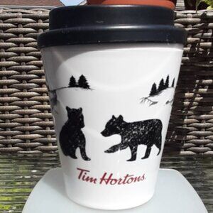 Tim Hortons 2018 Bears Cubs Mountains Plastic Travel Mug Cup White Black Lid